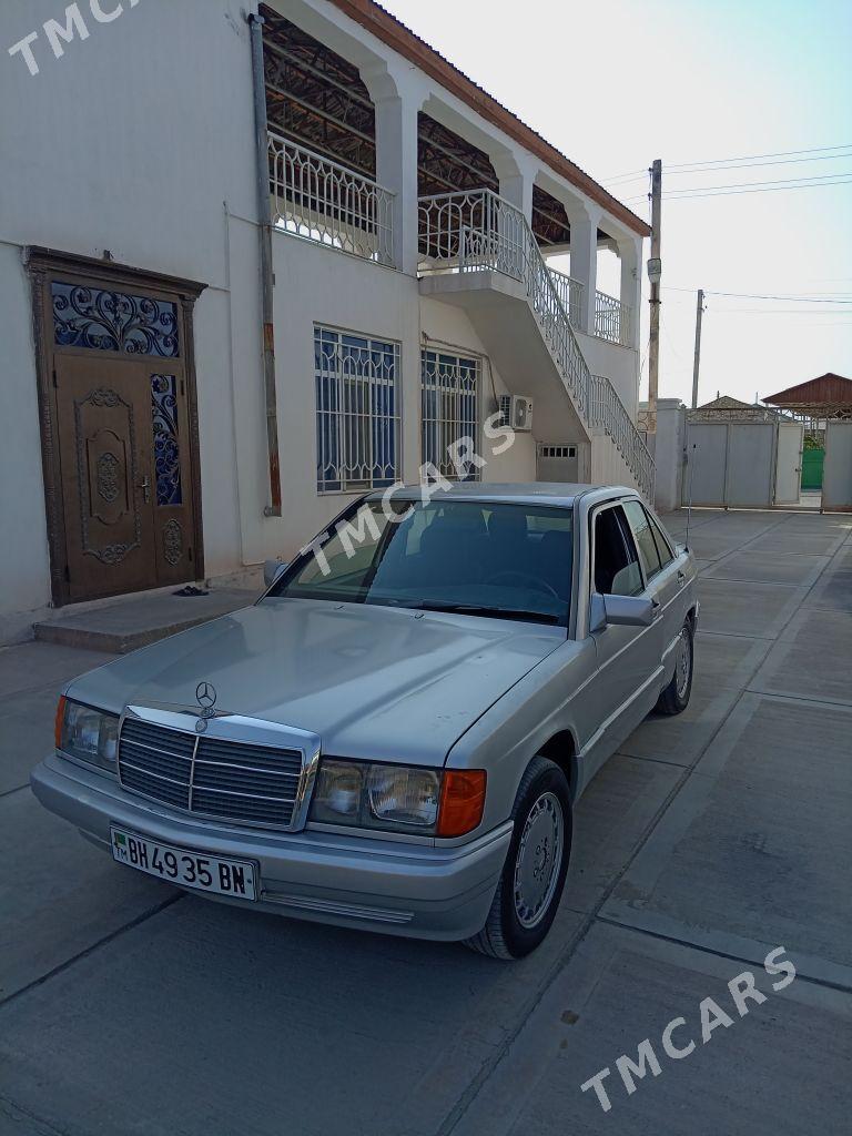 Mercedes-Benz 190E 1990 - 27 000 TMT - Балканабат - img 2