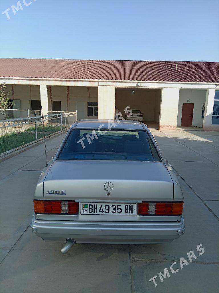 Mercedes-Benz 190E 1990 - 27 000 TMT - Балканабат - img 6