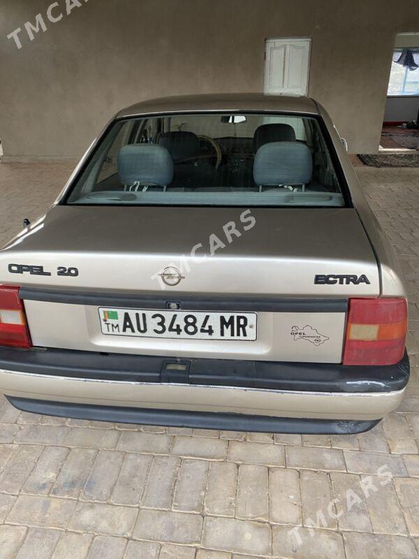 Opel Vectra 1990 - 35 000 TMT - Ёлётен - img 3