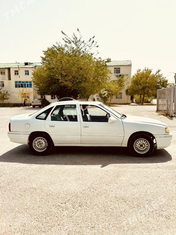 Opel Vectra 1992 - 22 000 TMT - Бузмеин - img 2