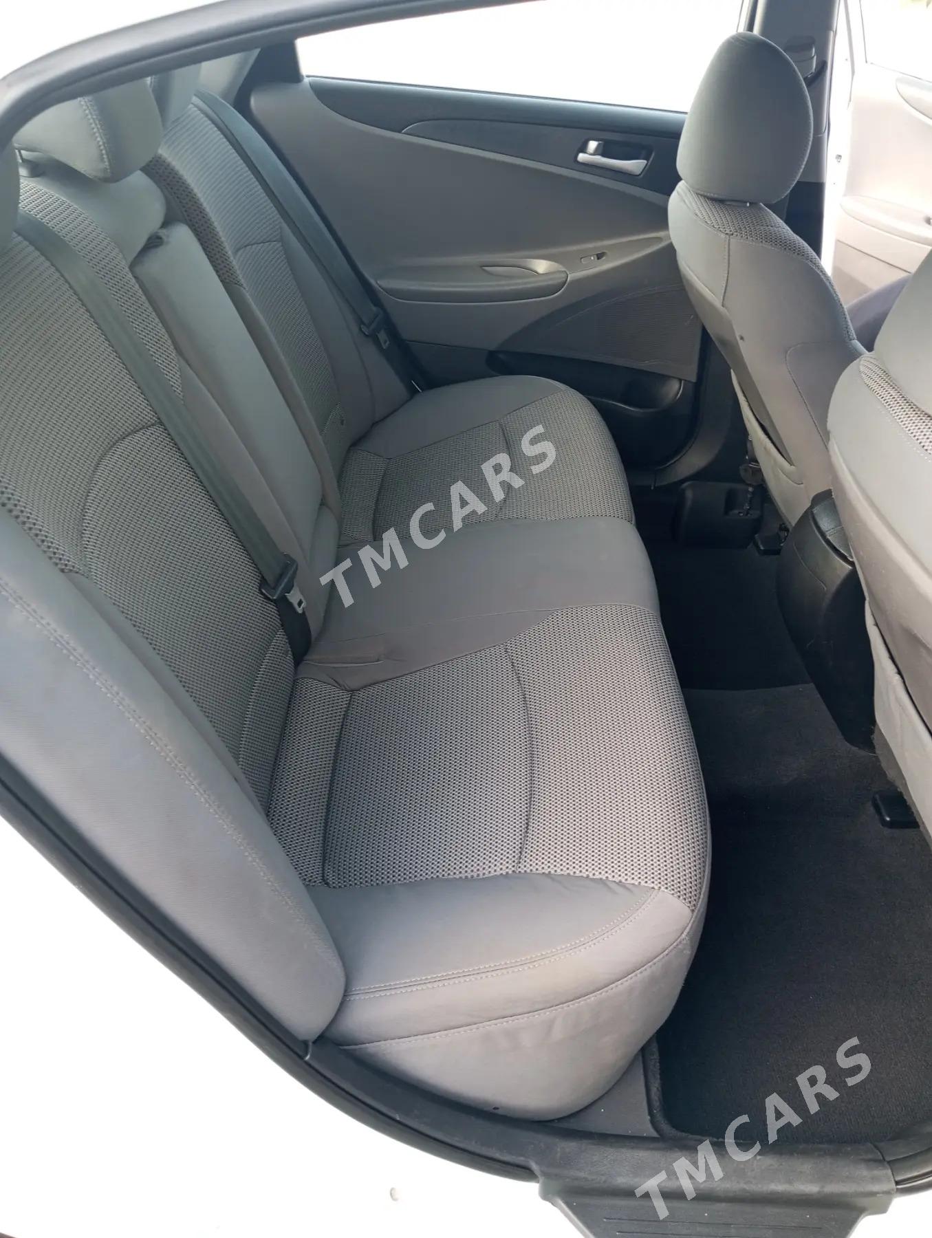 Hyundai Sonata 2010 - 155 000 TMT - Мары - img 7