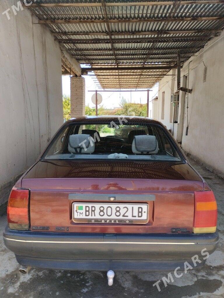 Opel Omega 1989 - 25 000 TMT - Саят - img 2
