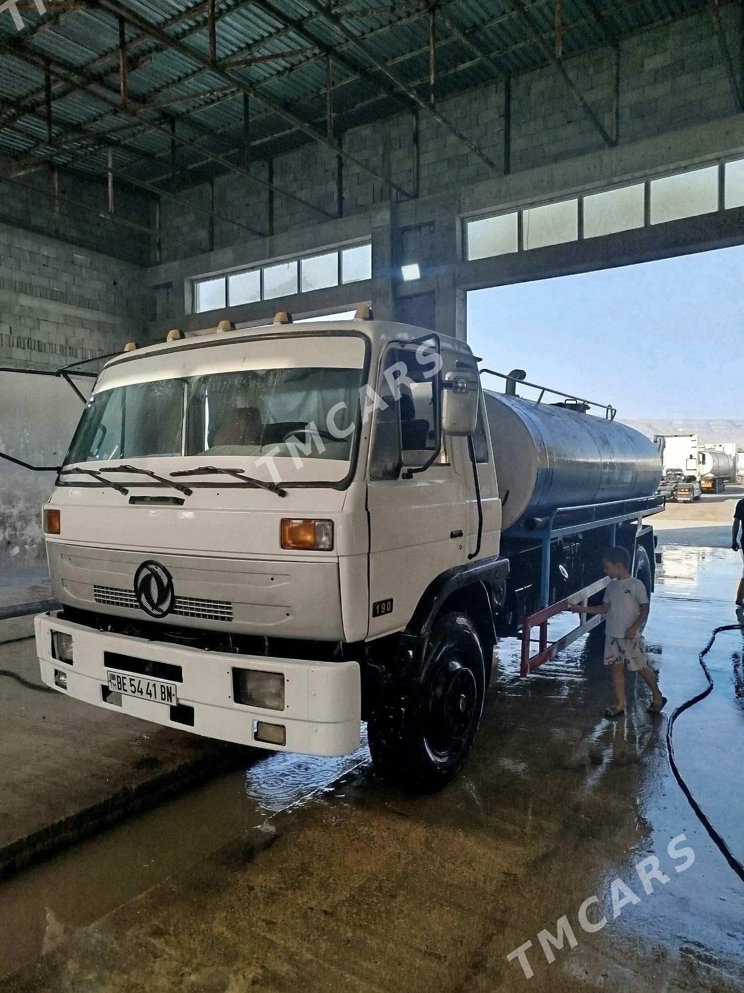 Dongfeng 580 2013 - 200 000 TMT - Балканабат - img 2