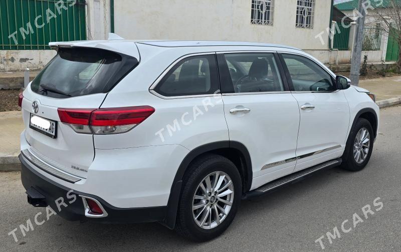 Toyota Highlander 2018 - 403 000 TMT - Ашхабад - img 3