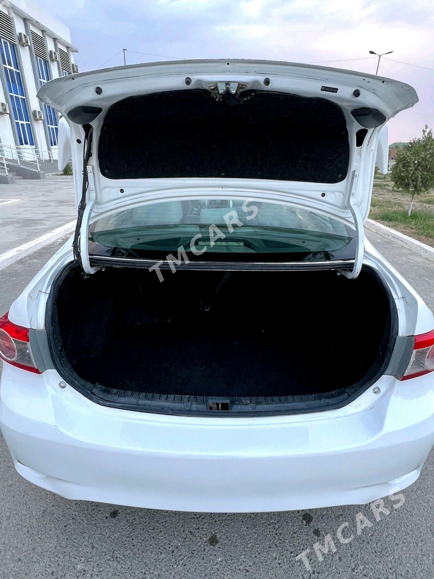 Toyota Corolla 2011 - 145 000 TMT - Бахарден - img 7