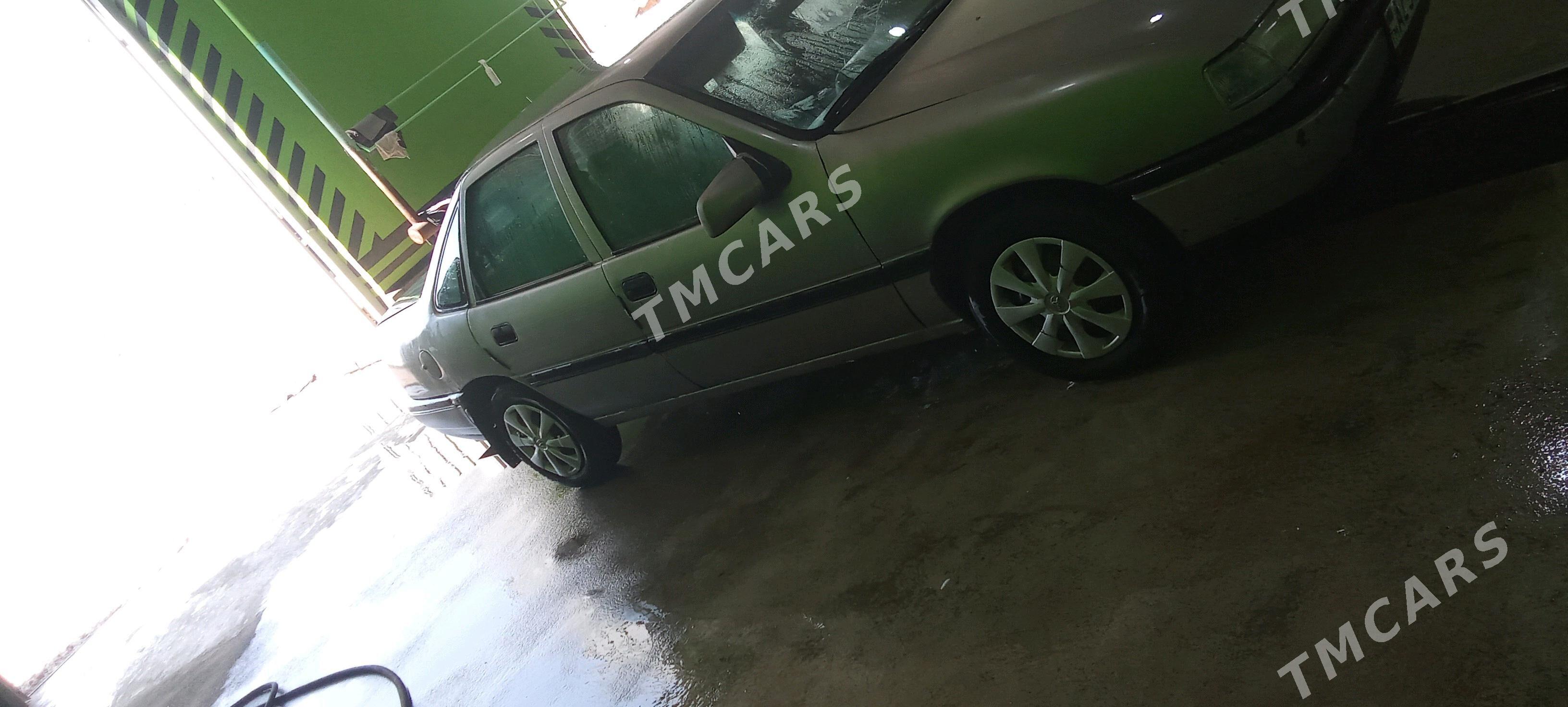 Opel Vectra 1991 - 24 000 TMT - Gubadag - img 4