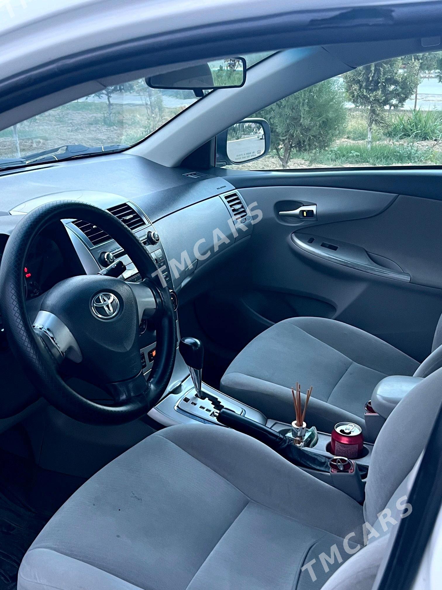 Toyota Corolla 2011 - 145 000 TMT - Бахарден - img 9