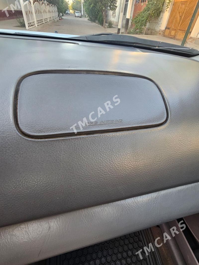 Toyota Camry 2005 - 185 000 TMT - Daşoguz - img 3