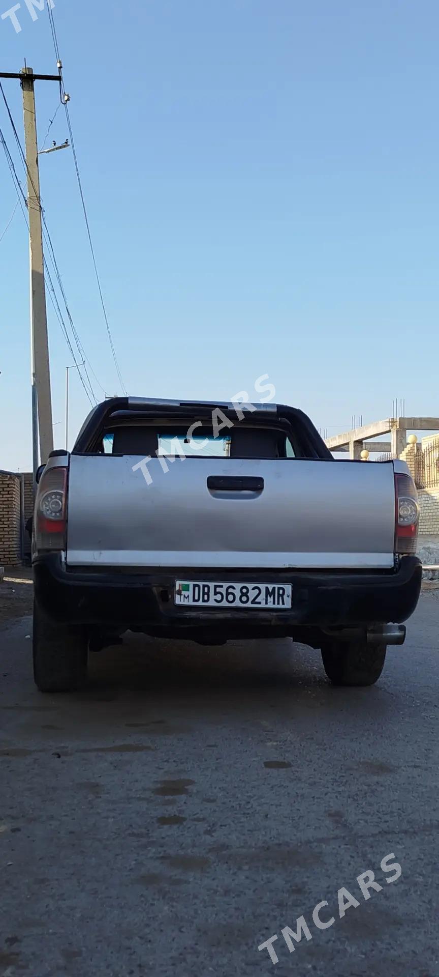 Toyota Tacoma 2010 - 110 000 TMT - Векильбазар - img 2