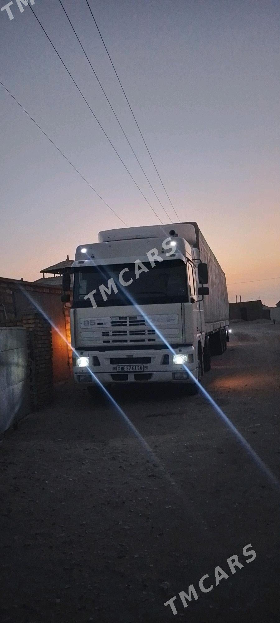 DAF FX 95 1996 - 350 000 TMT - Балканабат - img 4