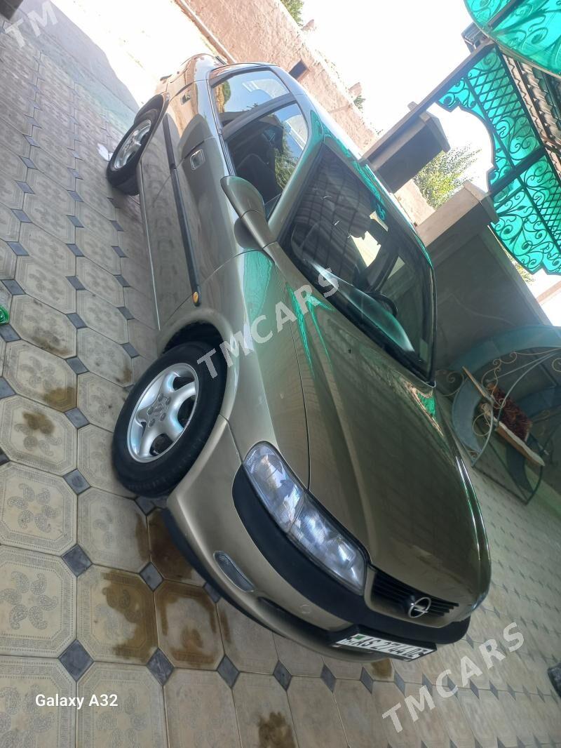 Opel Vectra 1998 - 68 000 TMT - Дашогуз - img 4