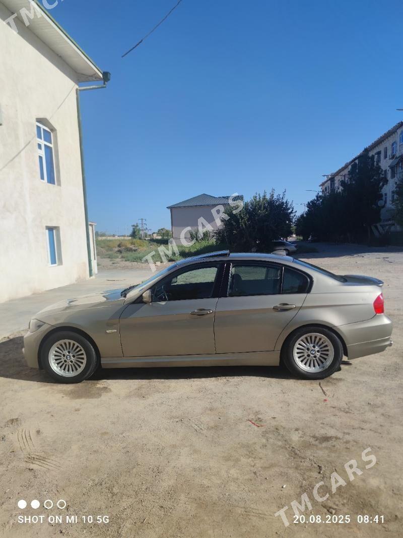 BMW F30 2010 - 190 000 TMT - Türkmenabat - img 2
