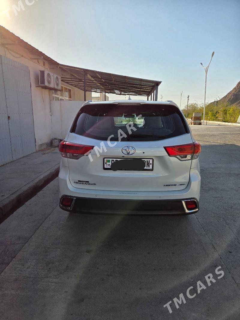 Toyota Highlander 2019 - 600 000 TMT - Balkanabat - img 8