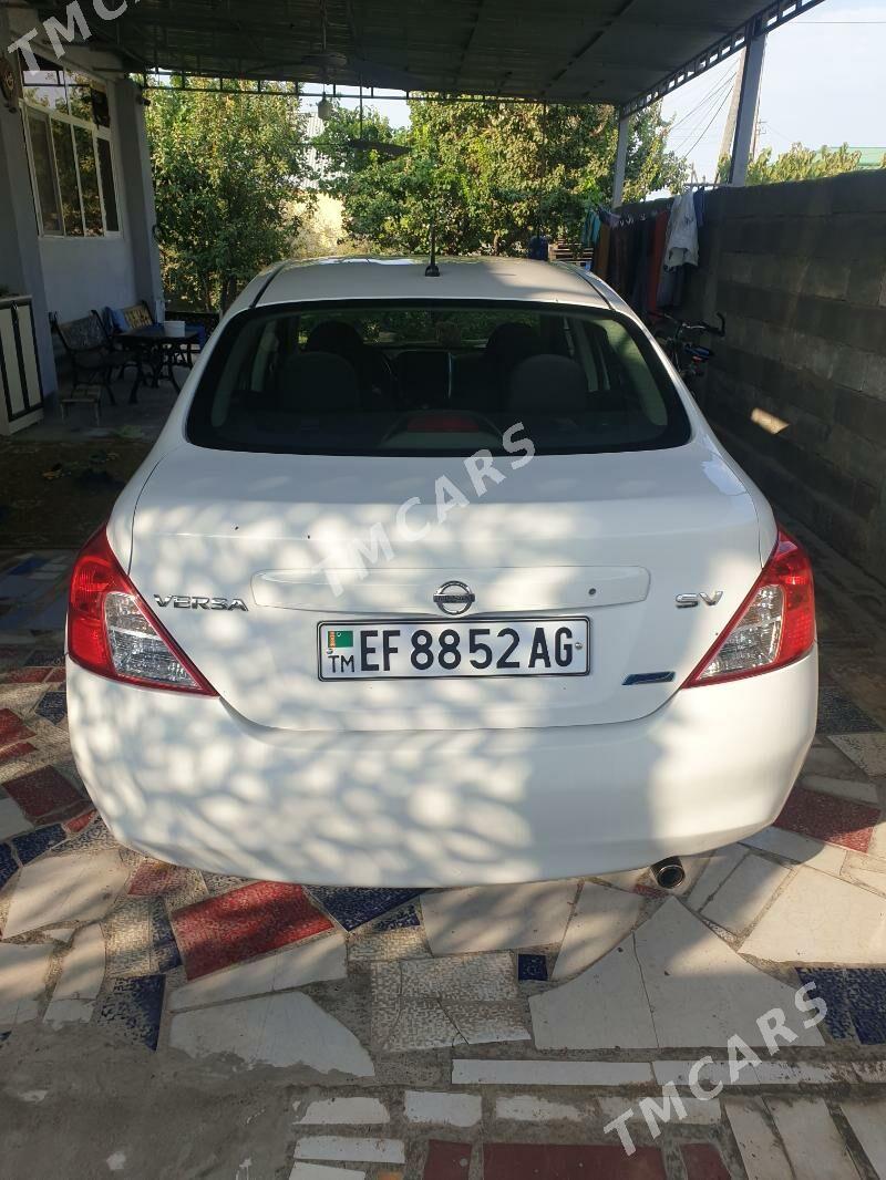 Nissan Versa 2011 - 111 000 TMT - 30 мкр - img 2