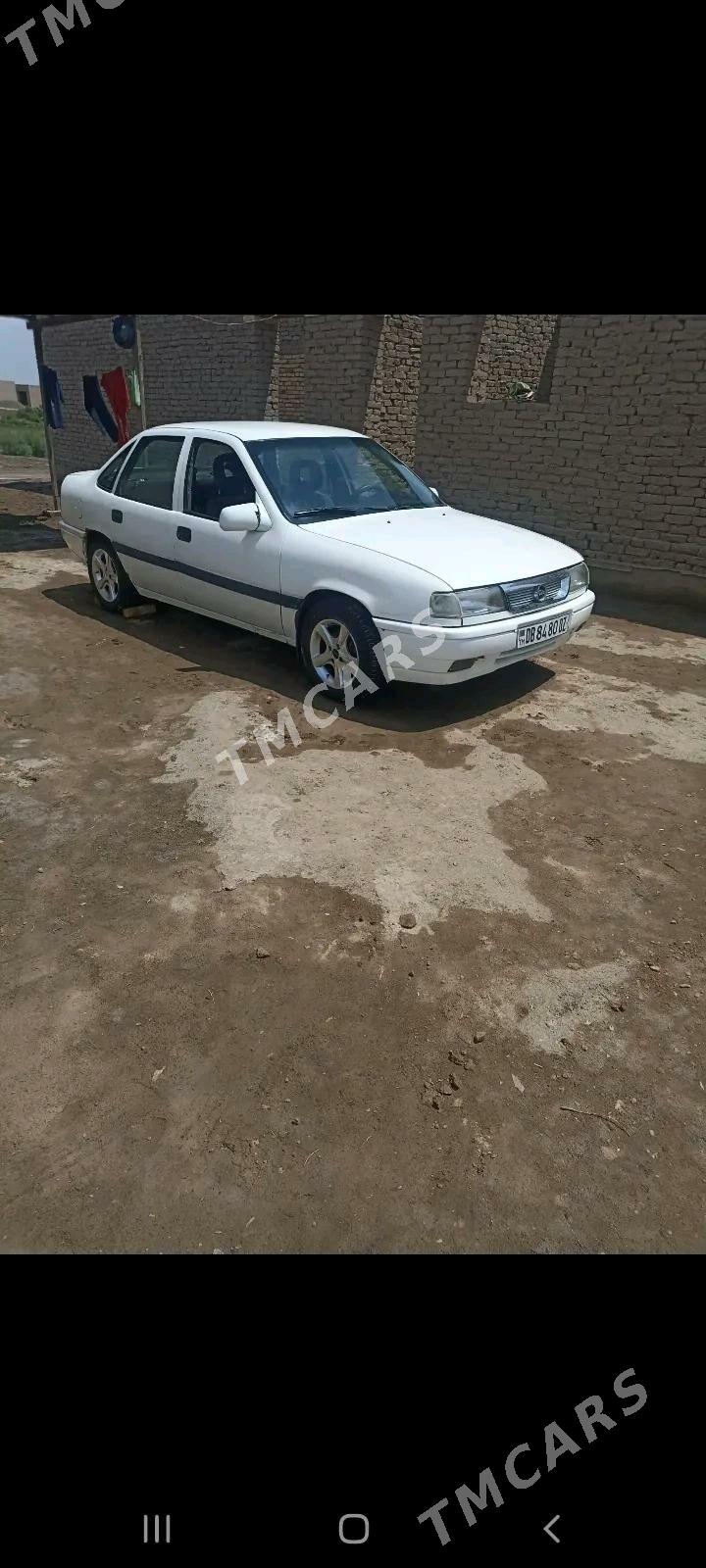 Opel Vectra 1998 - 26 000 TMT - Губадаг - img 2