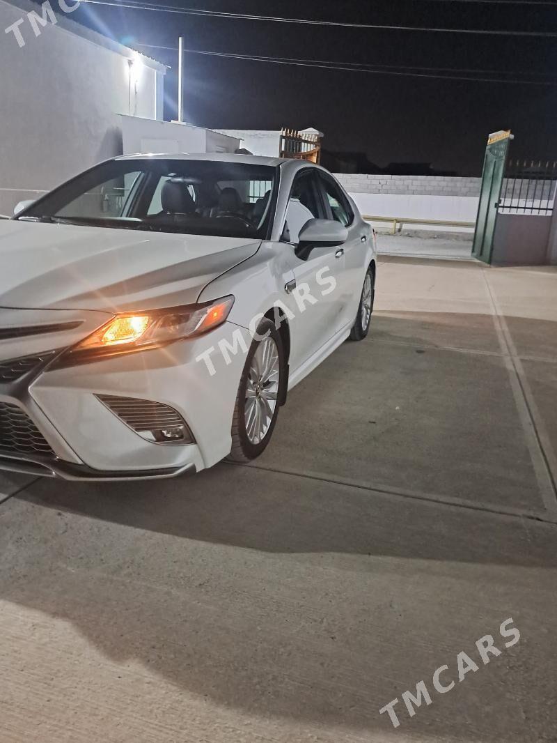 Toyota Camry 2019 - 285 000 TMT - Гёкдепе - img 4