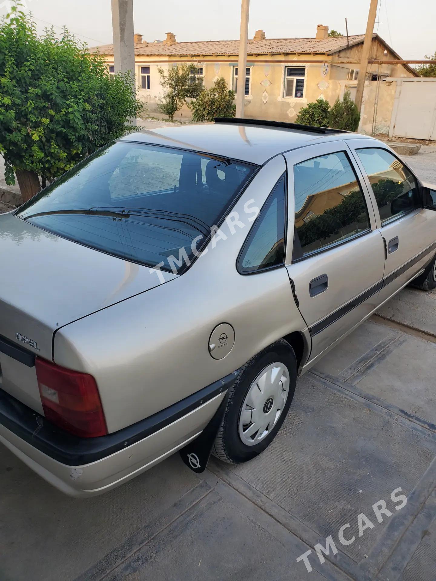 Opel Vectra 1992 - 45 000 TMT - Mary - img 2