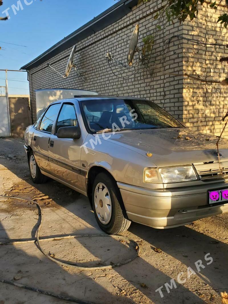 Opel Vectra 1992 - 45 000 TMT - Mary - img 3