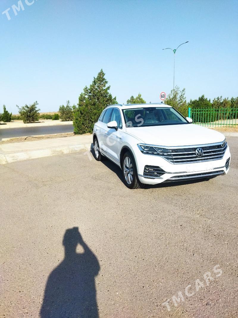Volkswagen Touareg 2018 - 965 000 TMT - Ашхабад - img 7