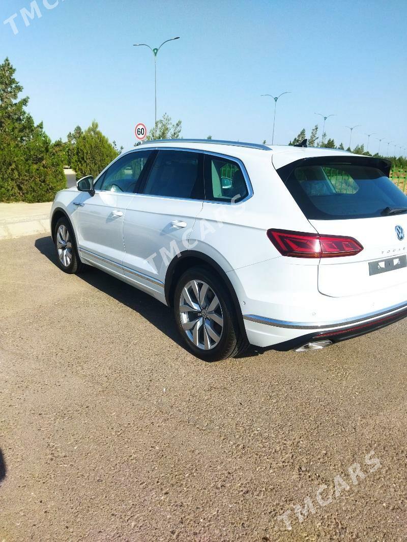 Volkswagen Touareg 2018 - 965 000 TMT - Ашхабад - img 9