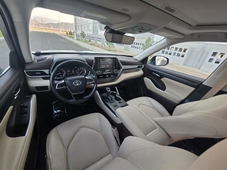Toyota Highlander 2020 - 570 000 TMT - Ашхабад - img 6