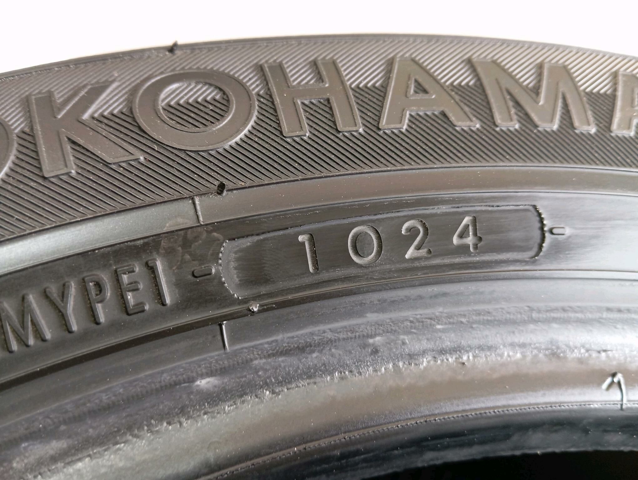 Yokohama 215 55 17 24Ý 3 900 TMT - Garadamak - img 8