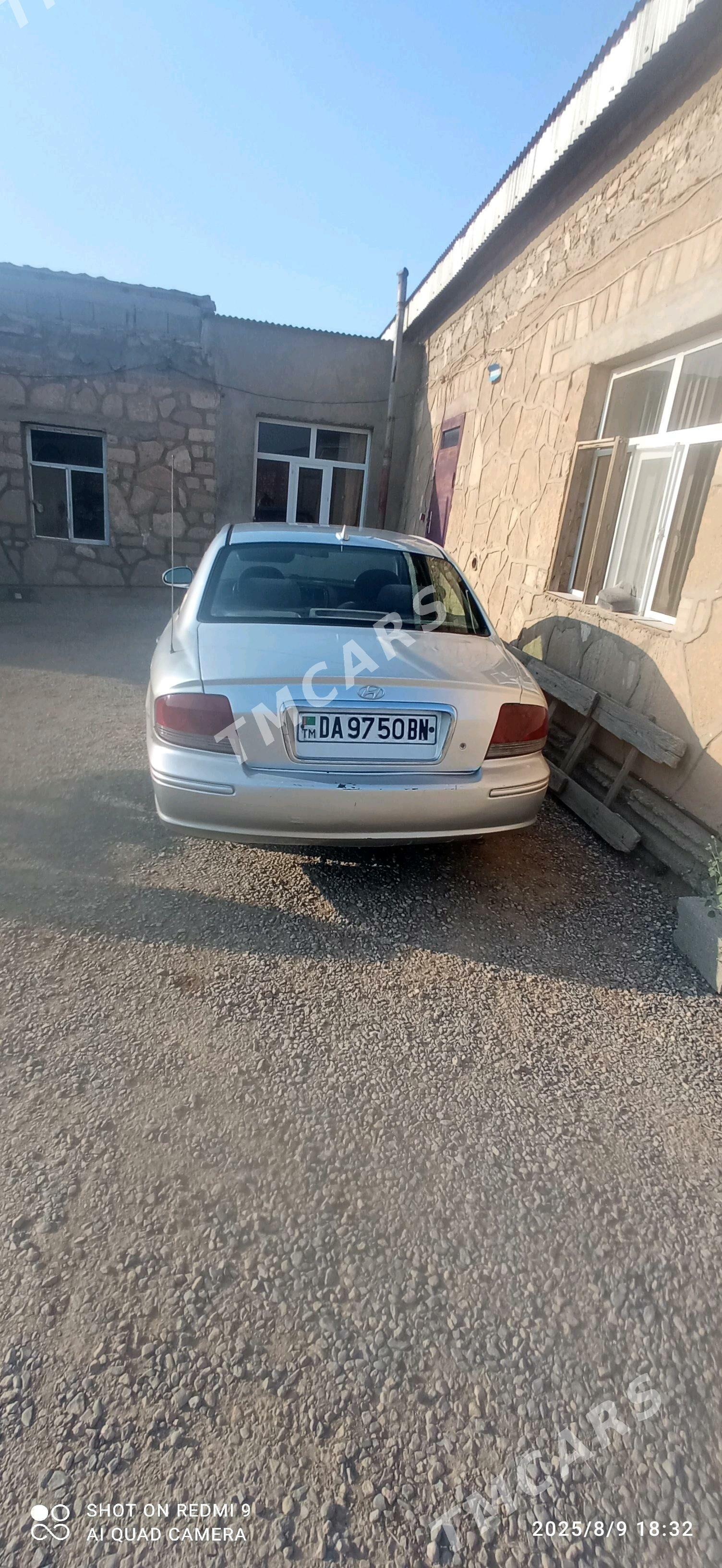 Hyundai Sonata 2002 - 46 000 TMT - Gyzylarbat - img 9