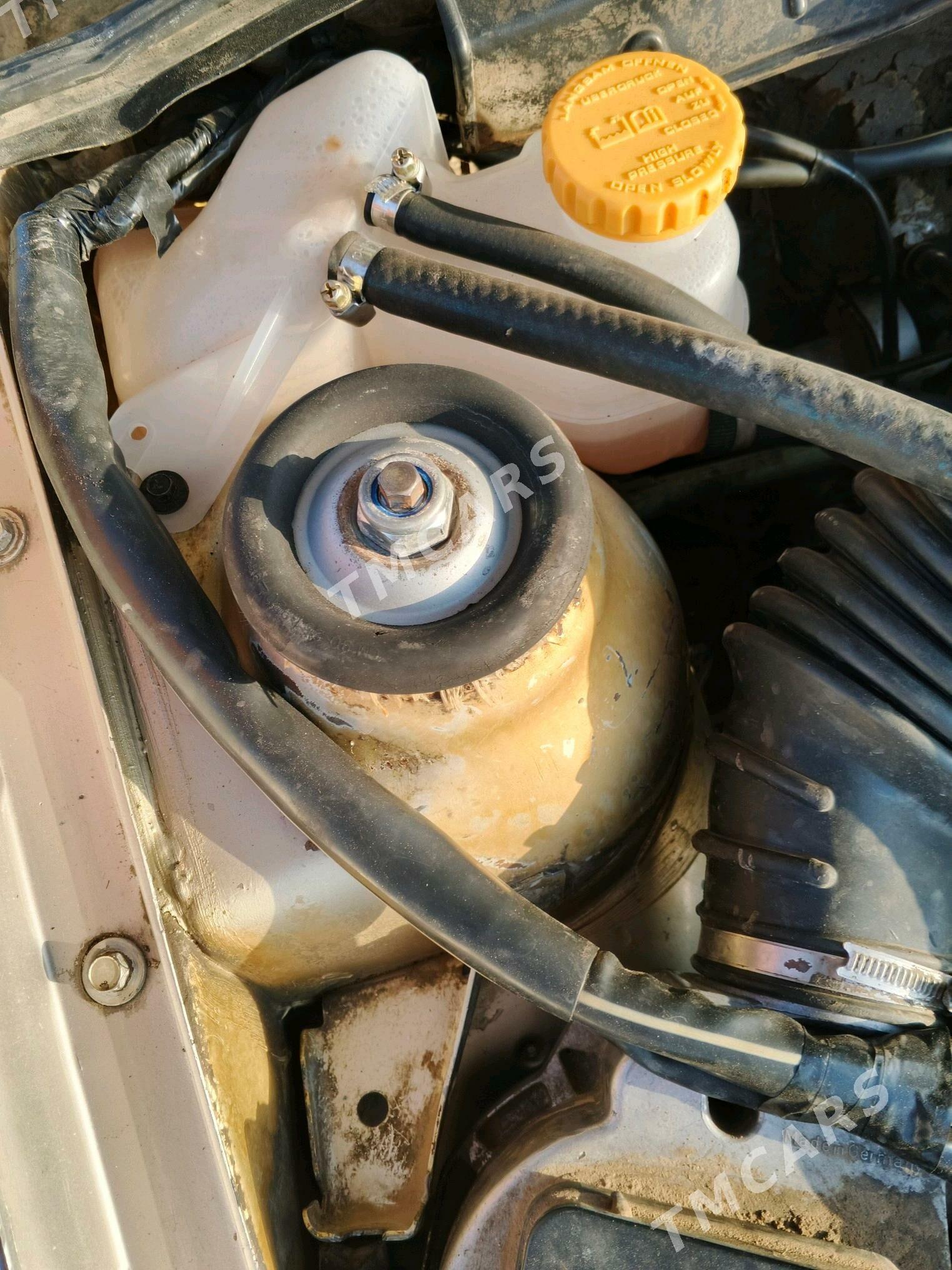 Opel Vectra 1990 - 31 000 TMT - Мары - img 8