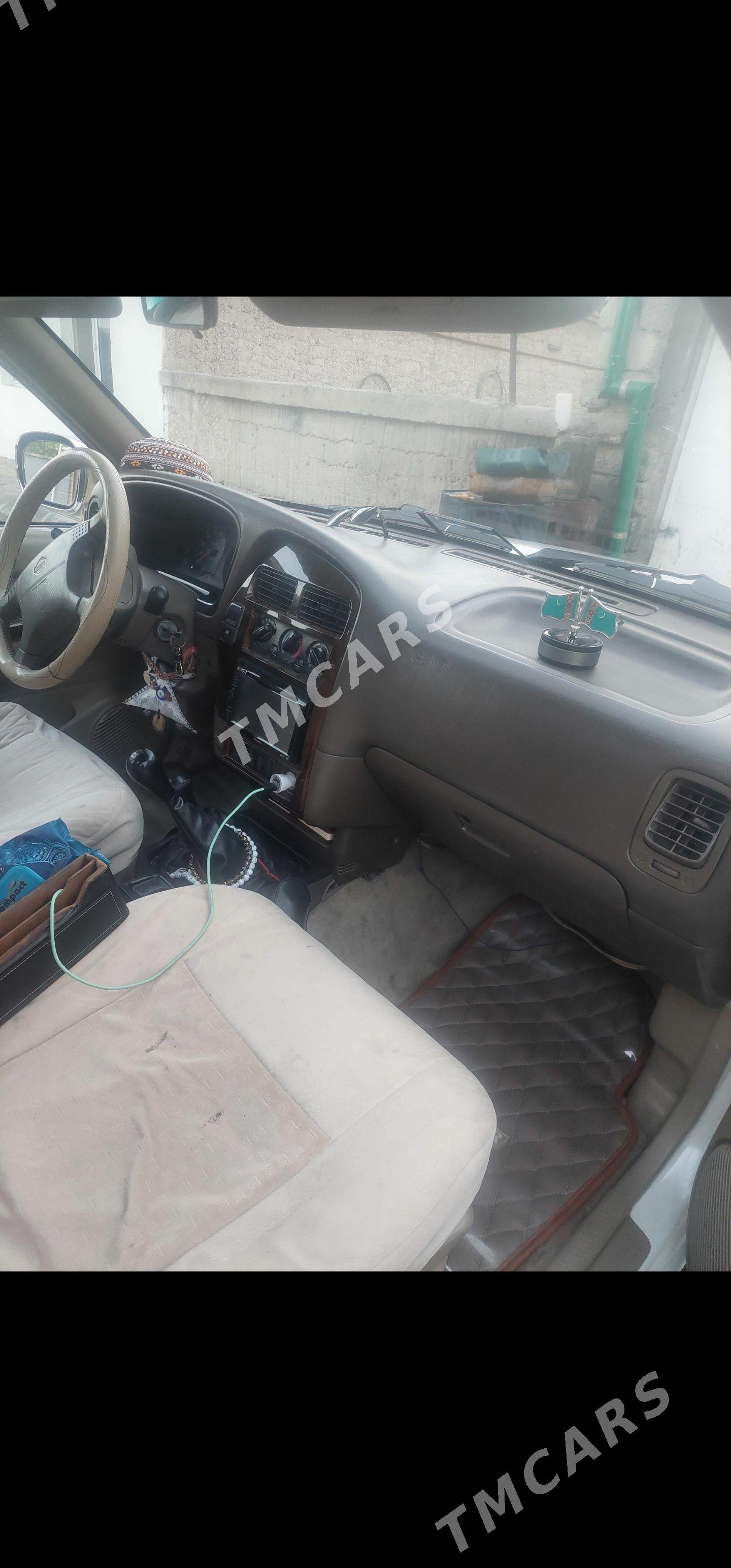 Nissan Pathfinder 2002 - 100 000 TMT - Aşgabat - img 5