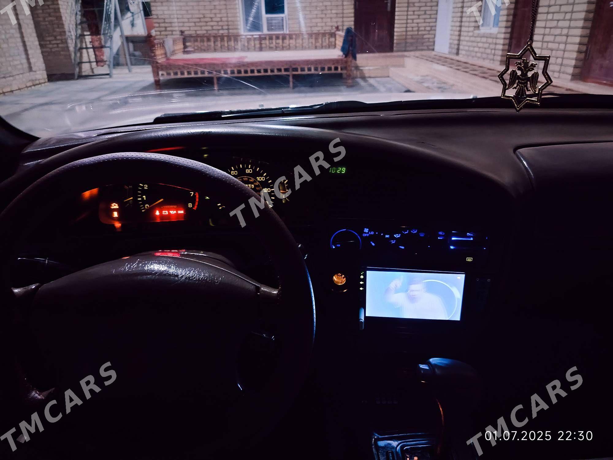 Toyota Camry 1995 - 90 000 TMT - Мары - img 7