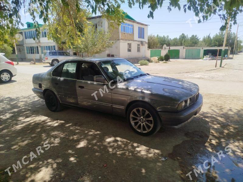 BMW E34 1992 - 32 000 TMT - Balkanabat - img 3