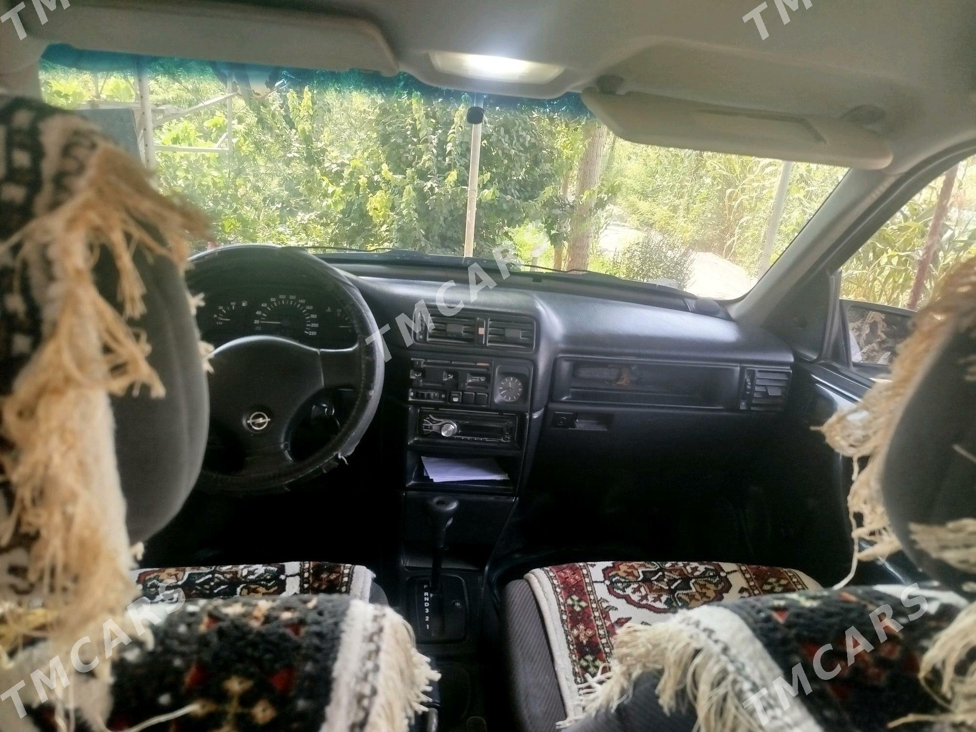 Opel Vectra 1992 - 32 000 TMT - Gubadag - img 2