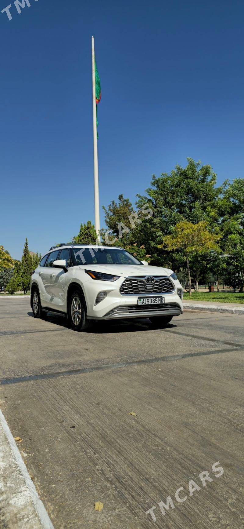 Toyota Highlander 2022 - 540 000 TMT - Мары - img 2