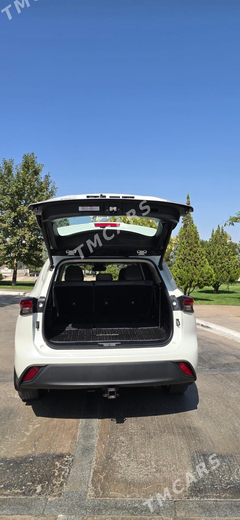 Toyota Highlander 2022 - 540 000 TMT - Мары - img 5