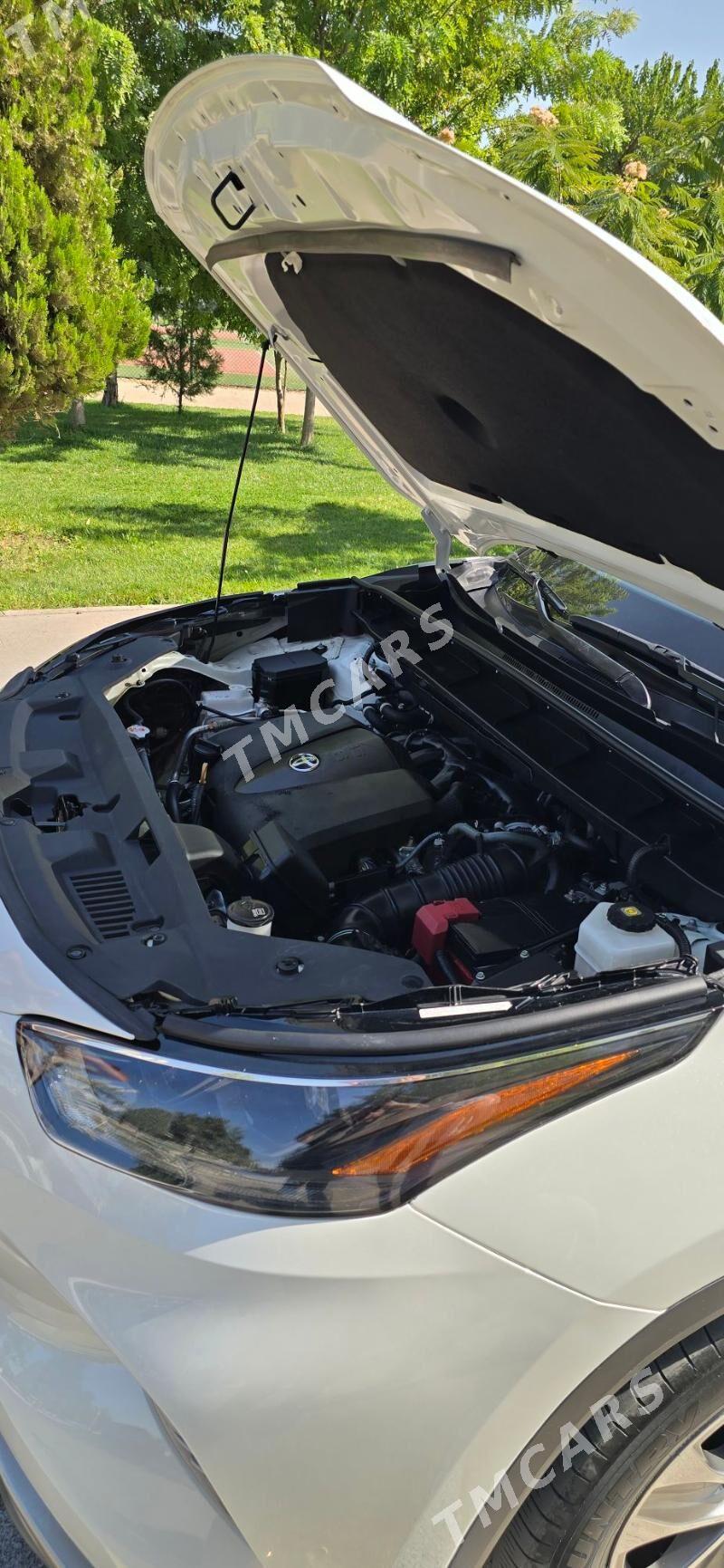 Toyota Highlander 2022 - 540 000 TMT - Мары - img 8