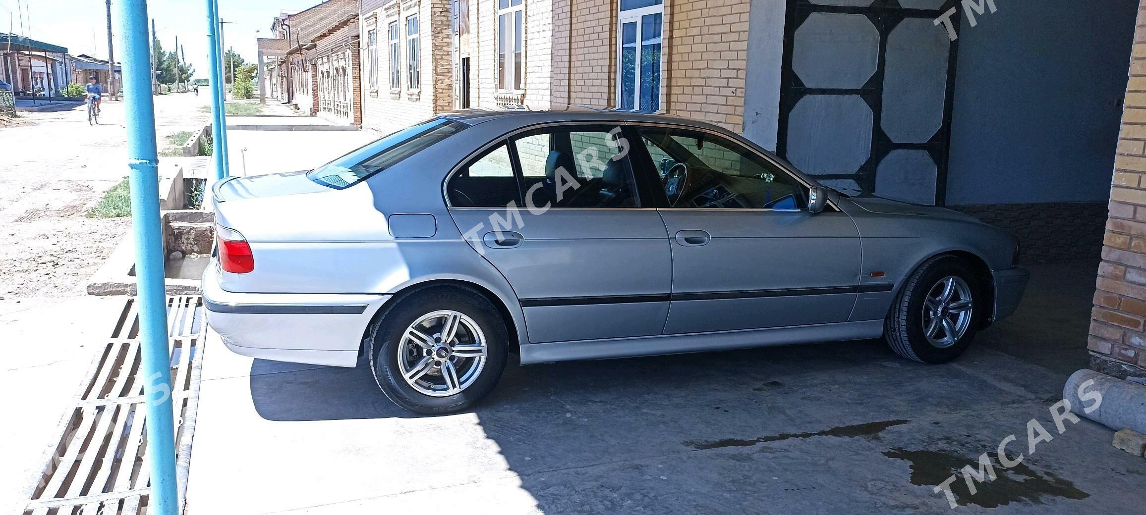 BMW 528 1997 - 100 000 TMT - Türkmenabat - img 8