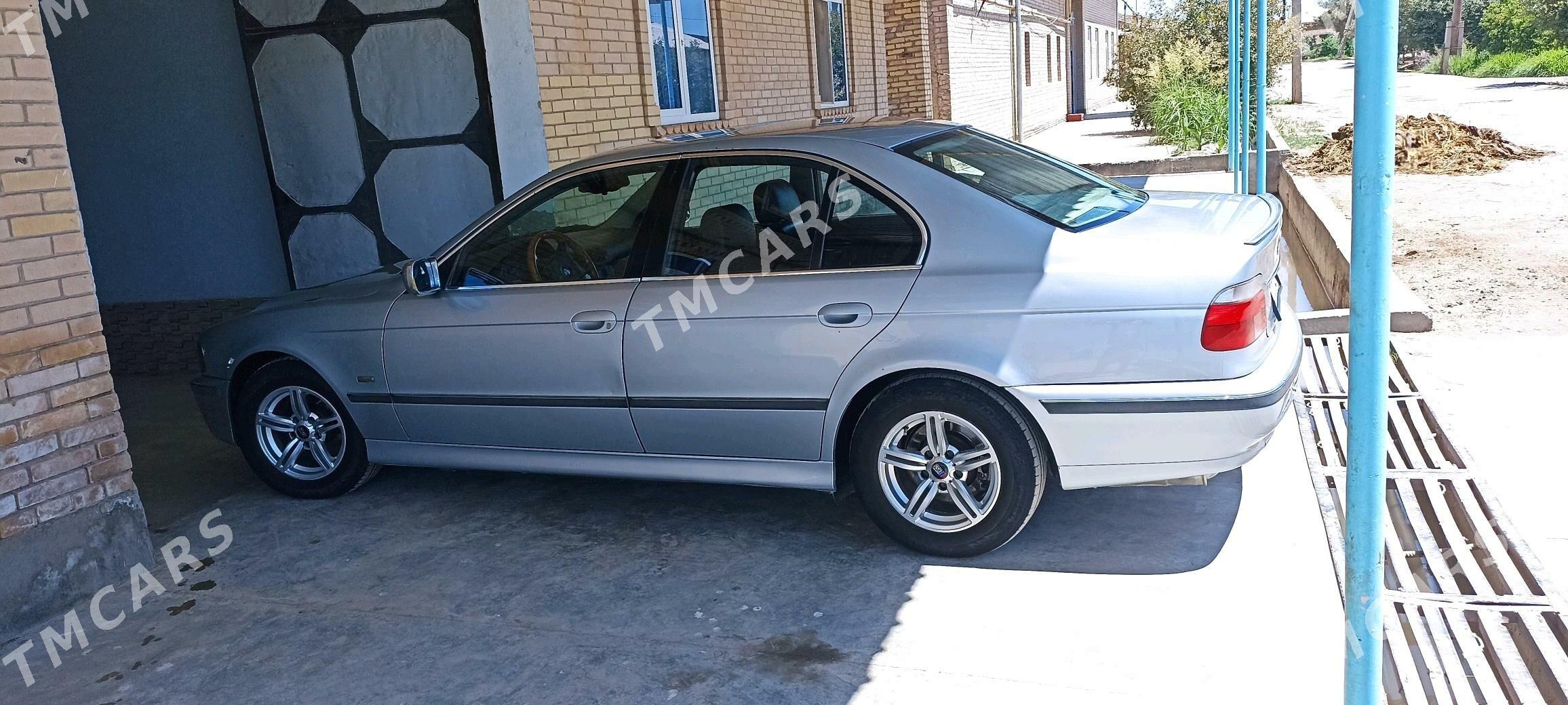 BMW 528 1997 - 100 000 TMT - Türkmenabat - img 9