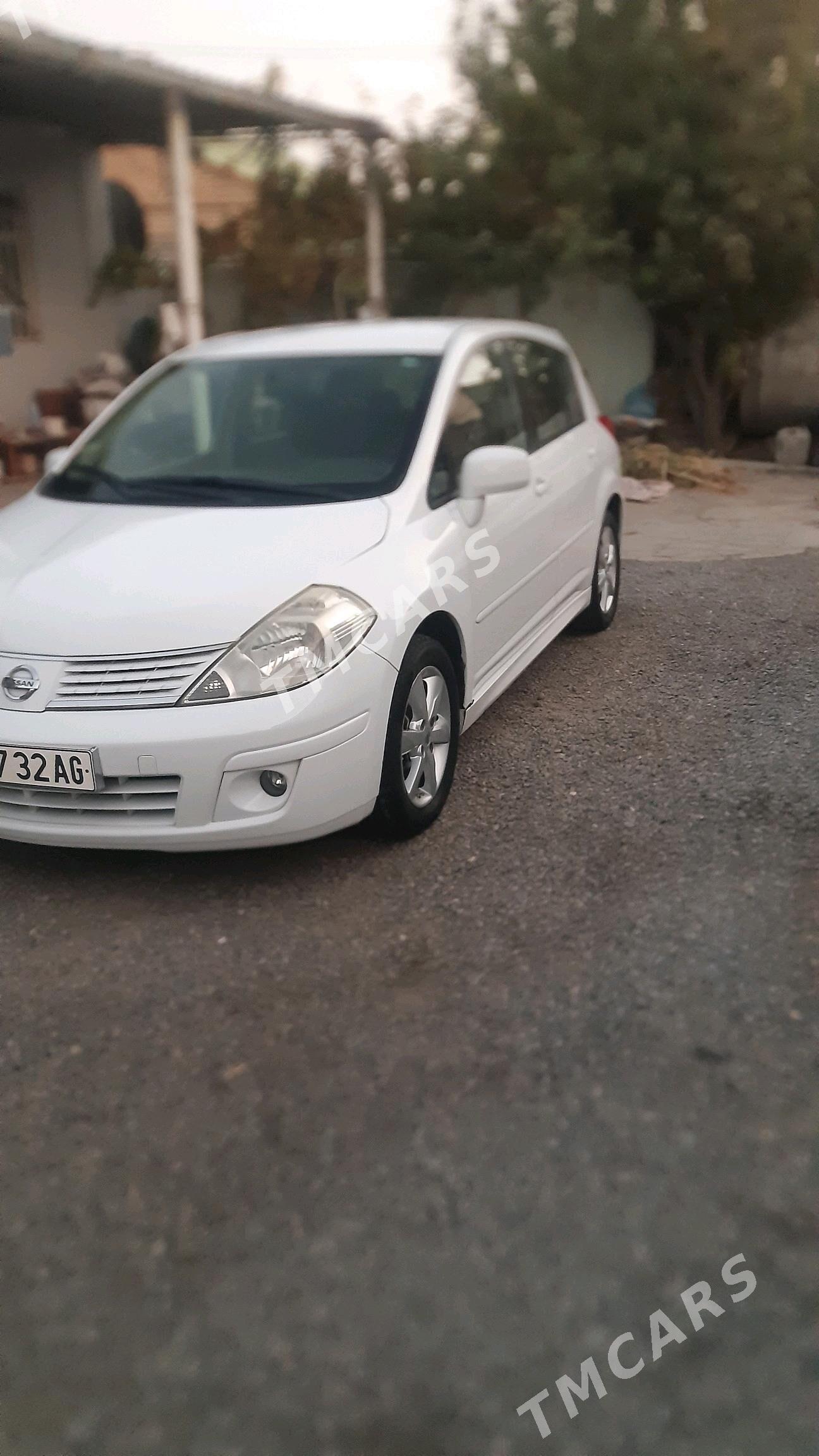 Nissan Versa 2009 - 132 000 TMT - Ашхабад - img 2