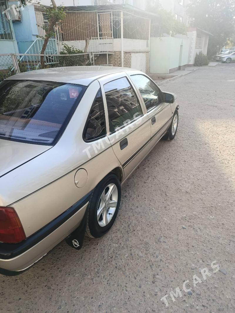 Opel Vectra 1990 - 43 500 TMT - Mary - img 4