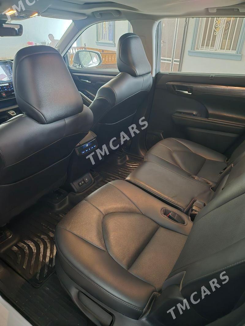 Toyota Highlander 2021 - 568 000 TMT - Мары - img 5