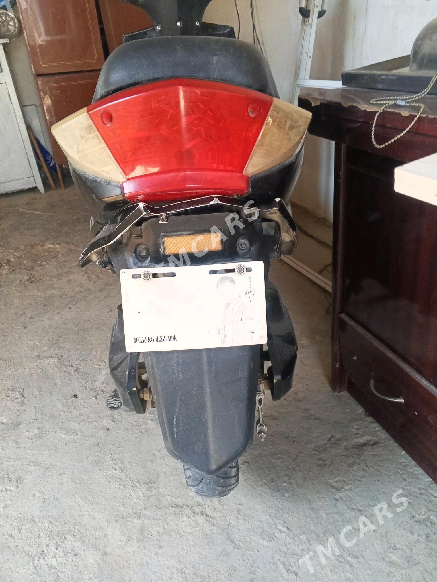Fekon FK200-14G 2022 - 5 000 TMT - Балканабат - img 4