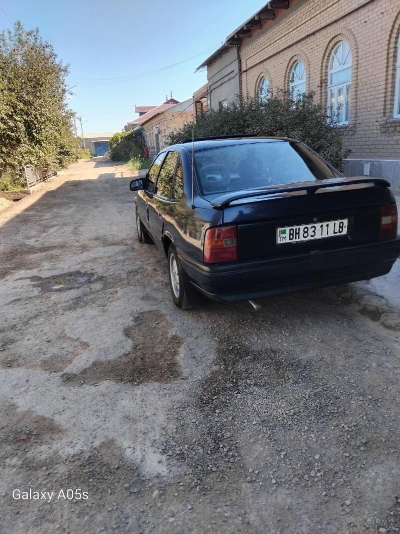 Opel Vectra 1991 - 50 000 TMT - Çärjew - img 3