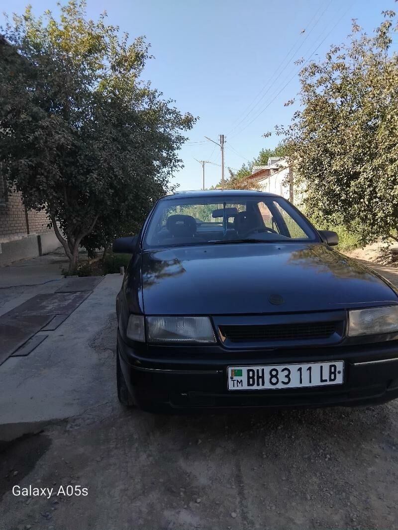 Opel Vectra 1991 - 50 000 TMT - Çärjew - img 4