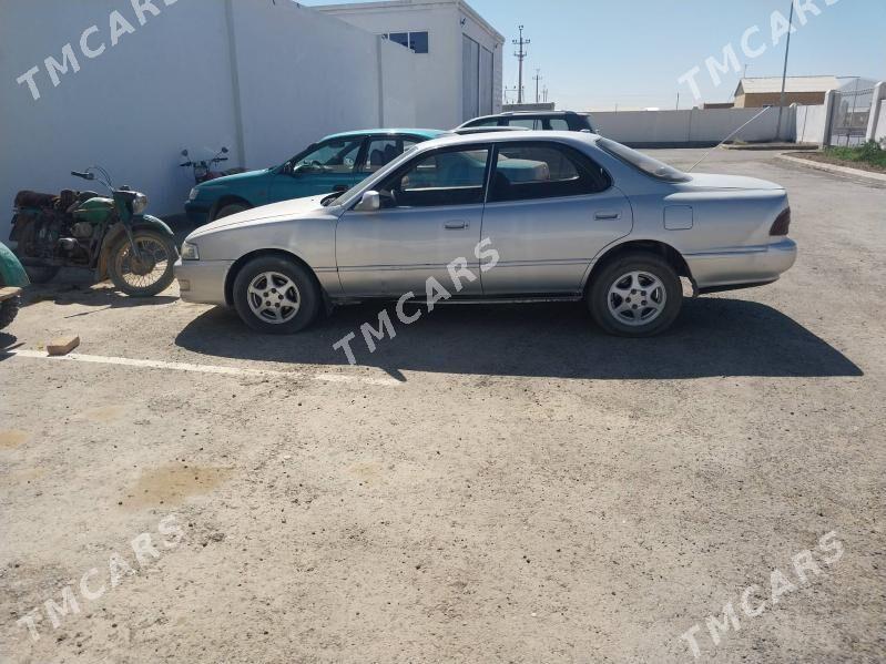 Toyota Camry 1994 - 50 000 TMT - Darganata - img 3