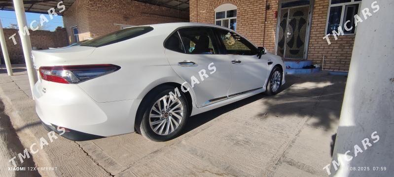 Toyota Camry Hybrid 2021 - 235 000 TMT - Ёлётен - img 3
