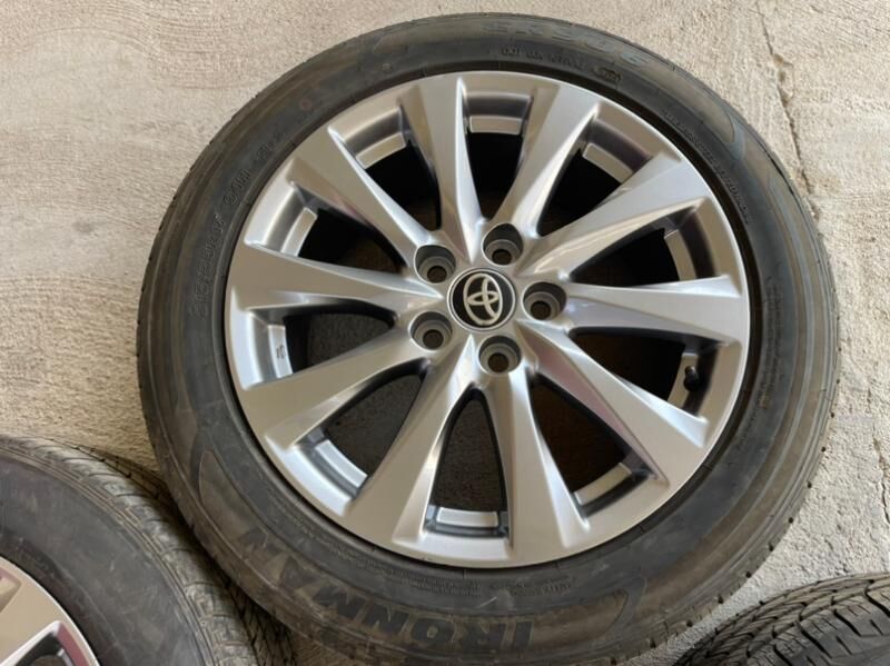 215/55/17 Camry LE 5 500 TMT - Балканабат - img 4