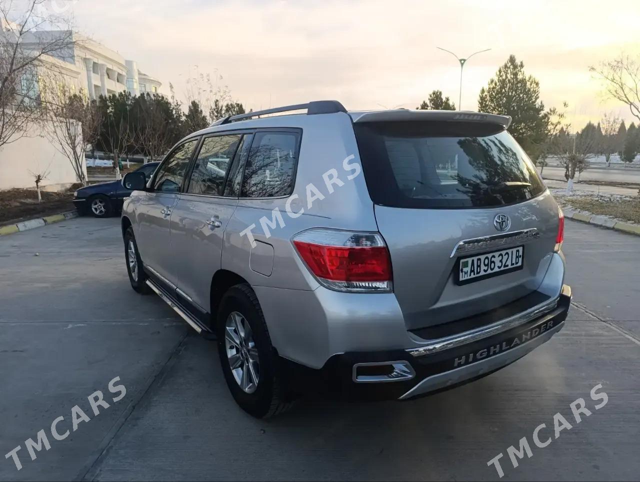 Toyota Highlander 2011 - 340 000 TMT - Köýtendag - img 2