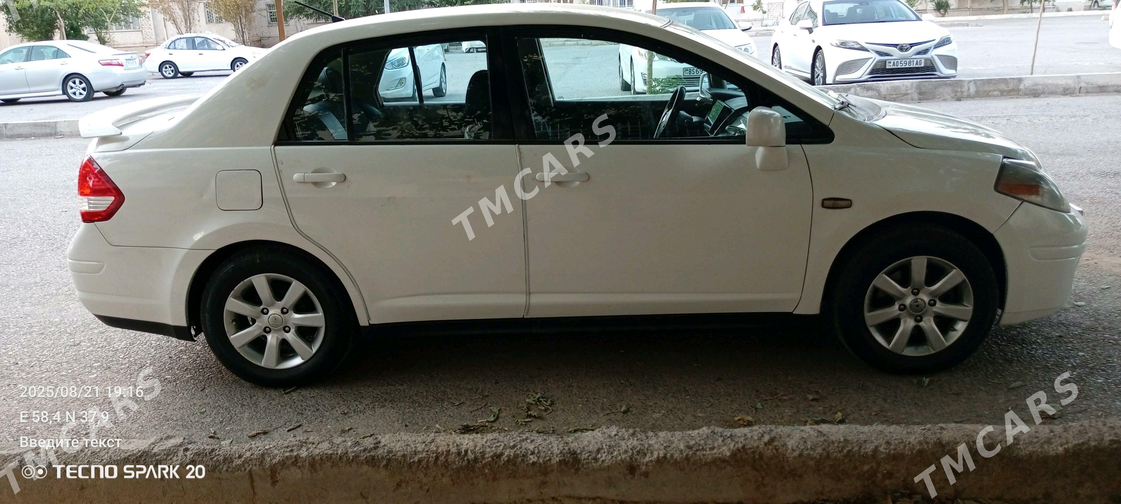 Nissan Versa 2010 - 125 000 TMT - 11 мкр - img 3