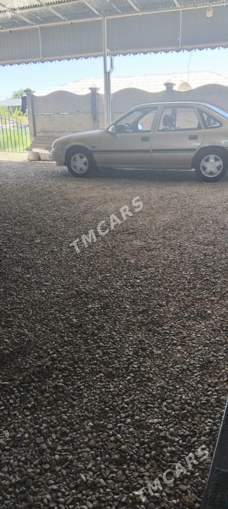 Opel Vectra 1991 - 40 000 TMT - Мары - img 5