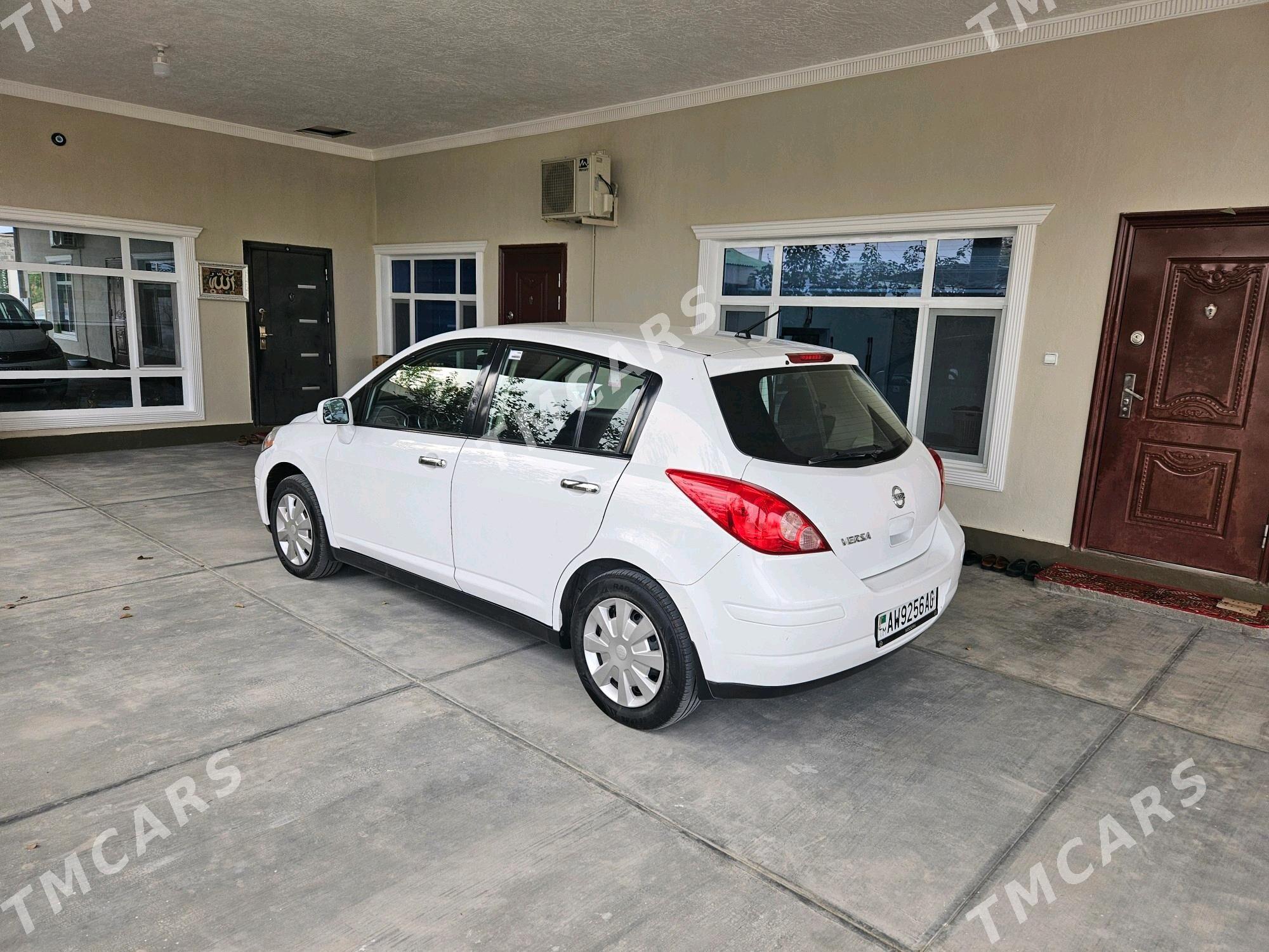 Nissan Versa 2010 - 129 000 TMT - Ашхабад - img 4
